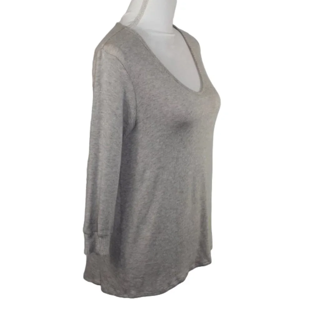 Magaschoni High-Low Back Button Styling Gray Textured Sweater, Size Small